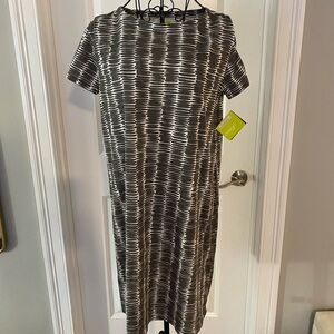 NWT See Design Short Sleeve Dress in Small